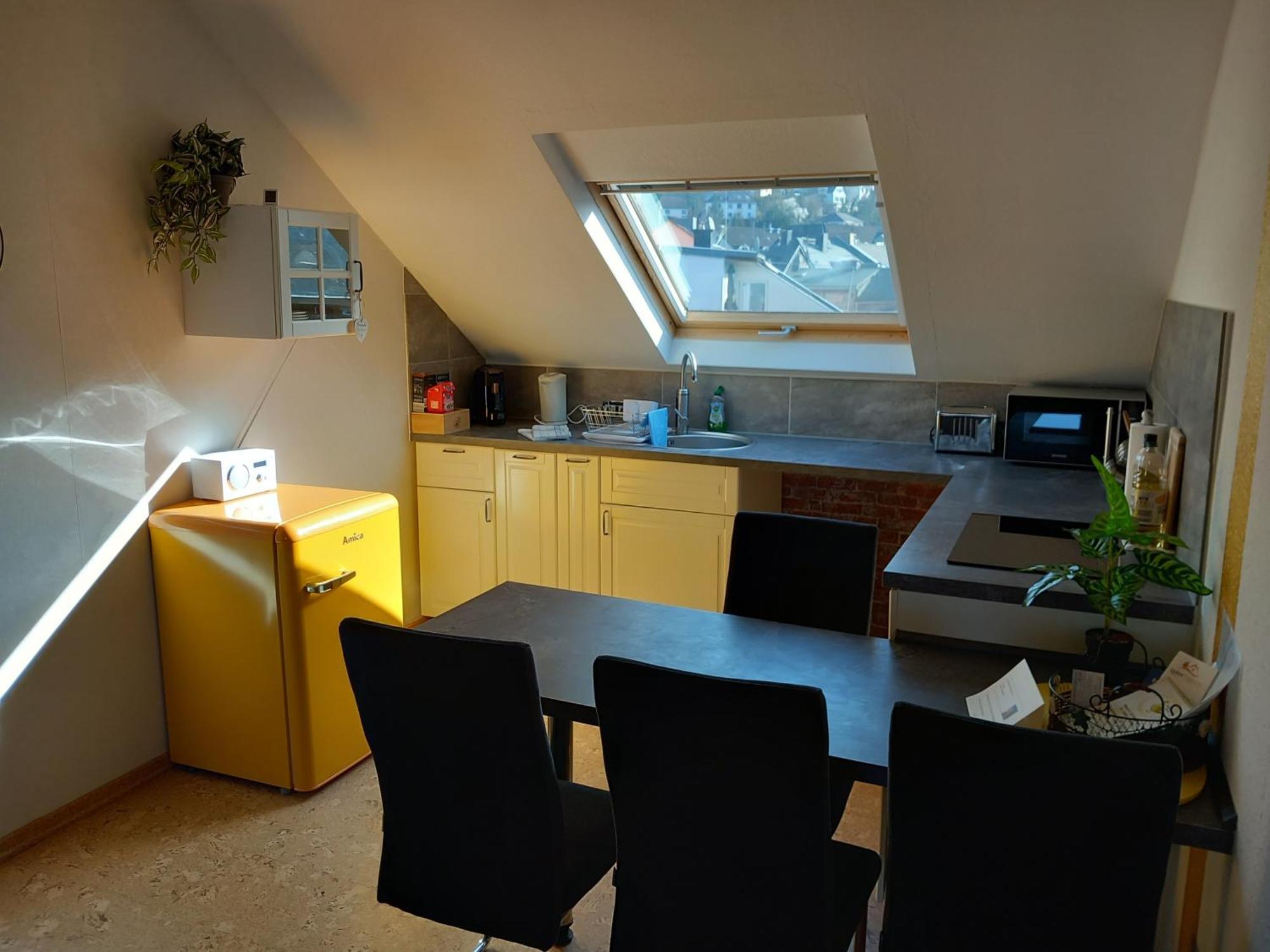 Ferienwohnung Im Roten Haus, Die Therme Ist Fusslaeufig In Wenigen Minuten Erreichbar Bad Ems Exteriör bild